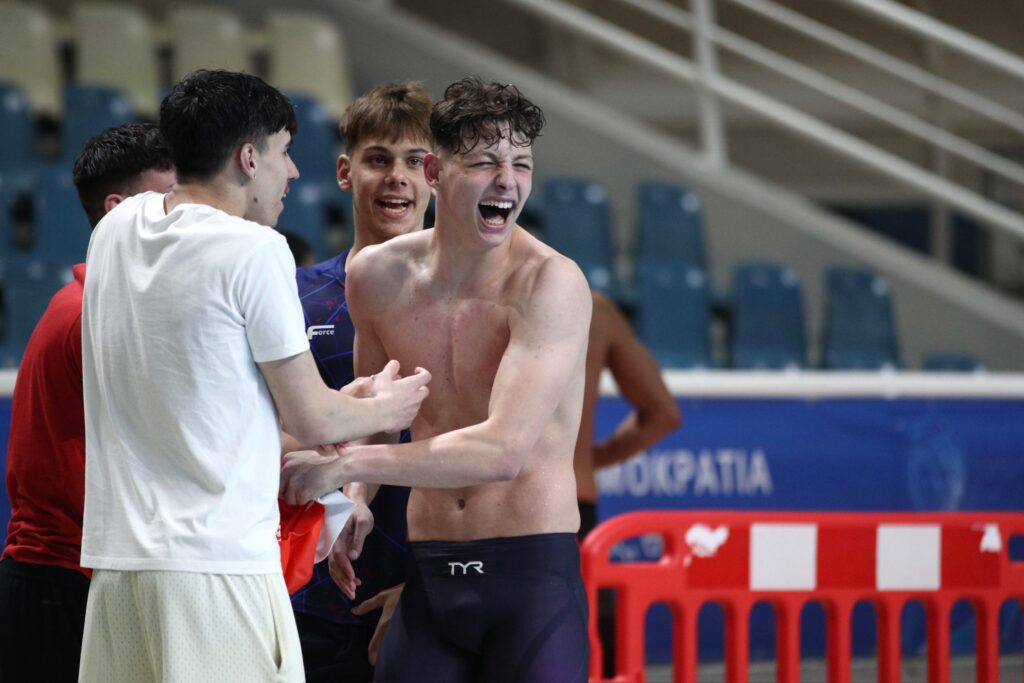 Acropolis swim open 2024: Γρήγορες κούρσες και αποθέωση Ντούμα την πρώτη μέρα
