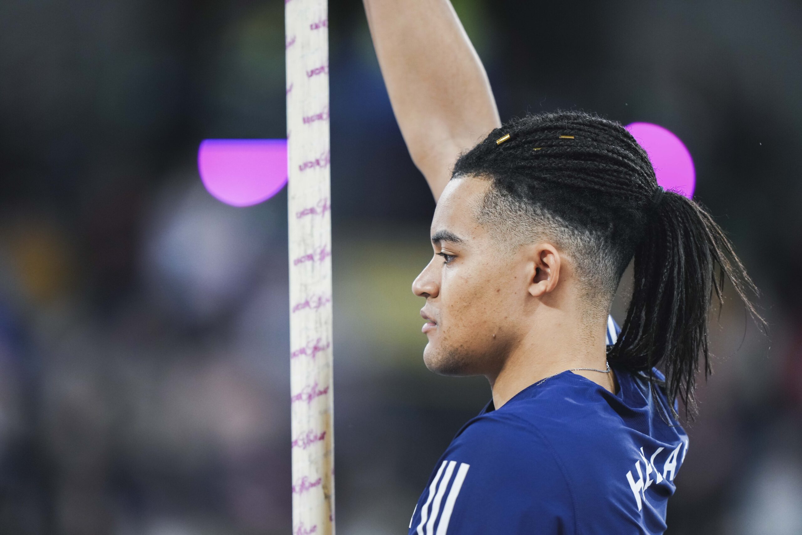 Αύριο η επίσημη πρεμιέρα για τον… Μανόλο 2.0