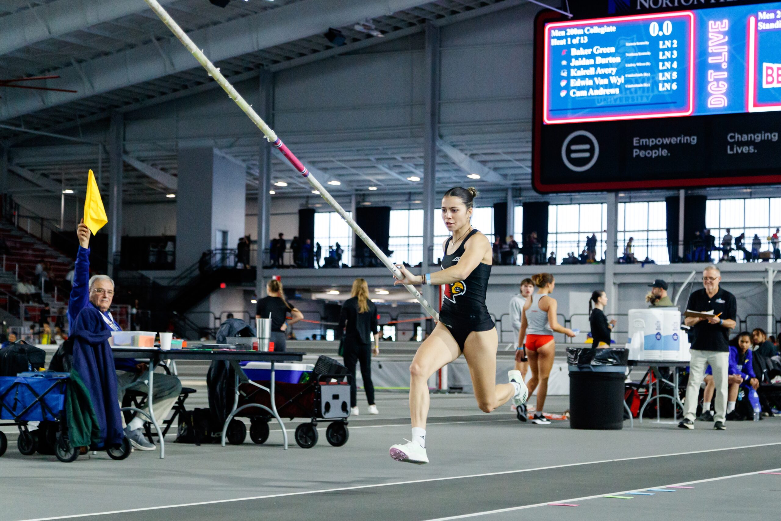 NCAA: Πολύ καλές εμφανίσεις για Μίτα-Τριανταφύλλου, δεν κατάφερε την υπέρβαση η Ρέτσα