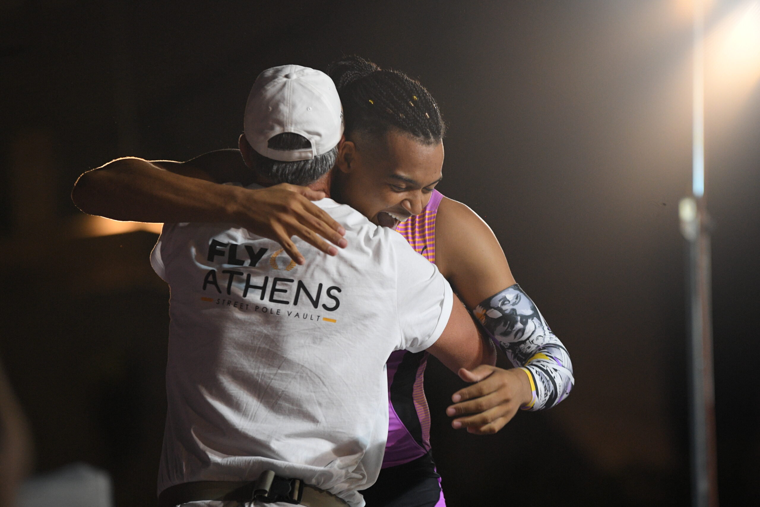 Στο κλειστό της Παιανίας το πρώτο Fly Athens Indoor του Καραλή!