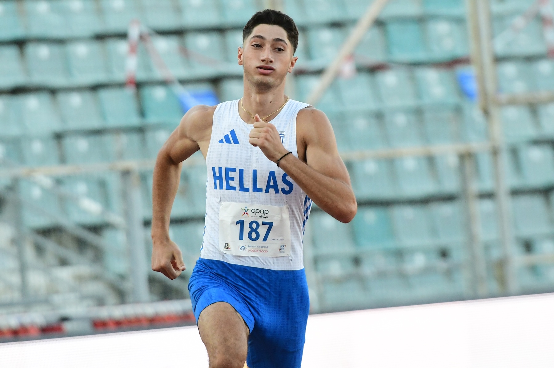 Φοβερός Φρανκς, ο πρώτος Έλληνας που γράφει 45″ στα 400μ κλειστού