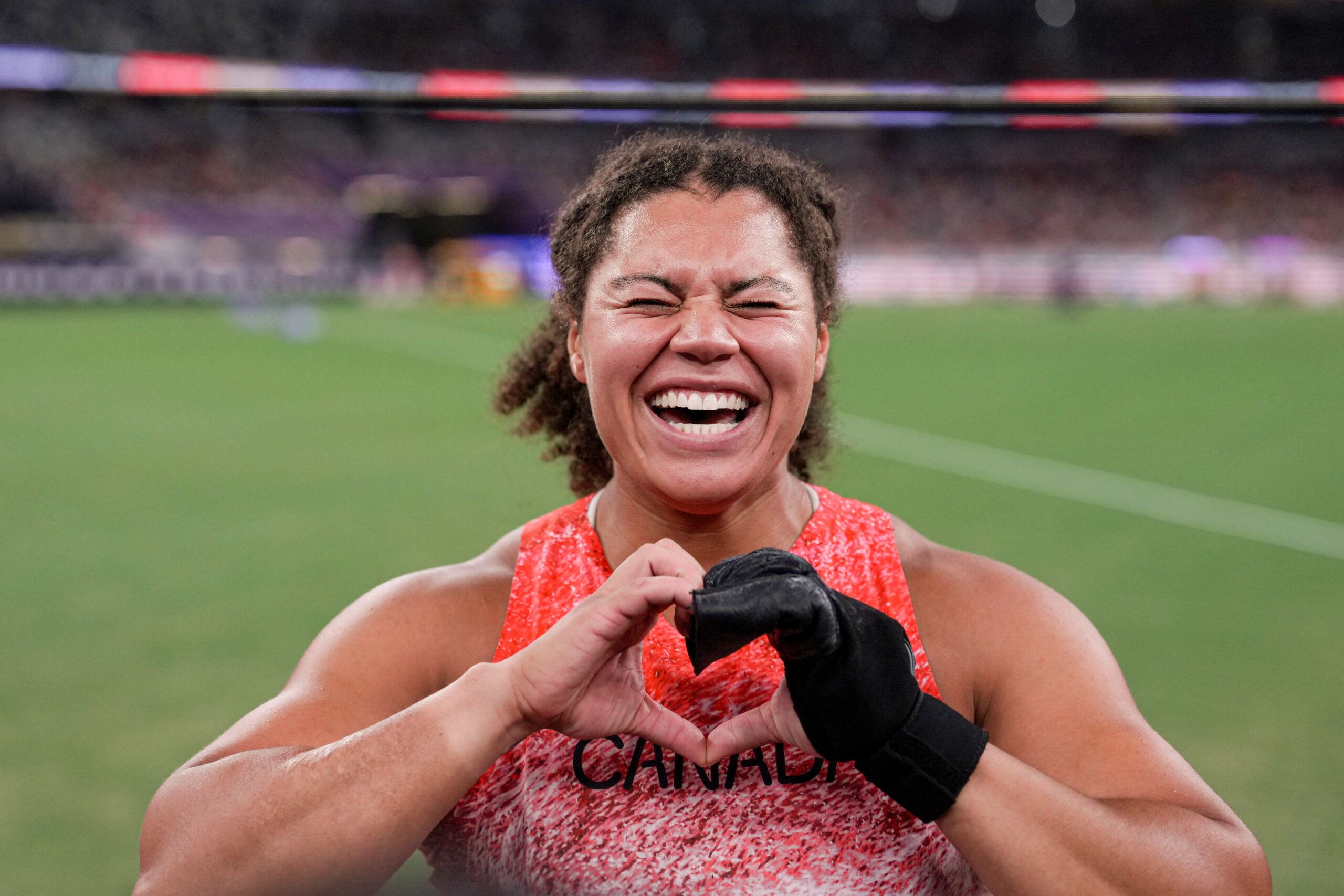 «Εξαφάνισε» τη σφύρα η Ρότζερς – Με διαφορά στο Νο2 όλων των εποχών